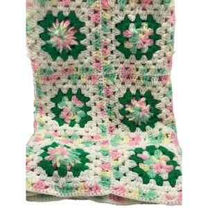 Vintage 3D Flowers Afghan Blanket Throw Granny Square Crochet Cottage 60”x46”